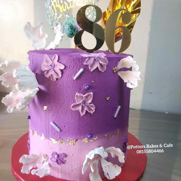 Buttercream Floral Designed Cake